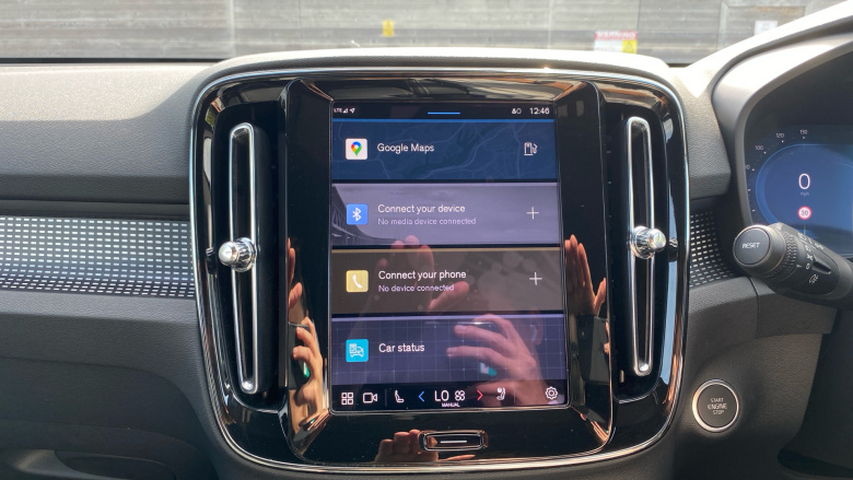 Volvo XC40 2.0 B3P Plus Dark 5dr Auto Petrol Estate